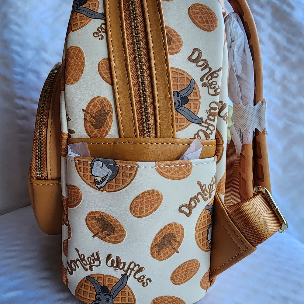 NWT DreamWorks' Shrek Donkey Loungefly Maple Scented Backpack - Picture 3 of 8